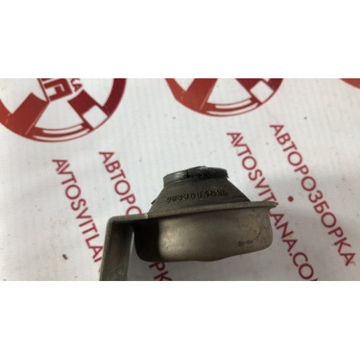 Подушка двигателя правая Citroen Berlingo 2003-2008 1844A7